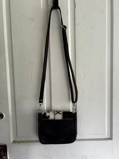 Dark Bay Stitch Crossbody Bag